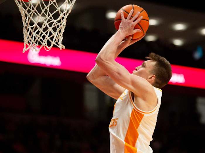 Tennessee Volunteers G Dalton Knecht during the win over Florida. (Photo by Saul Young of the News Sentinel)